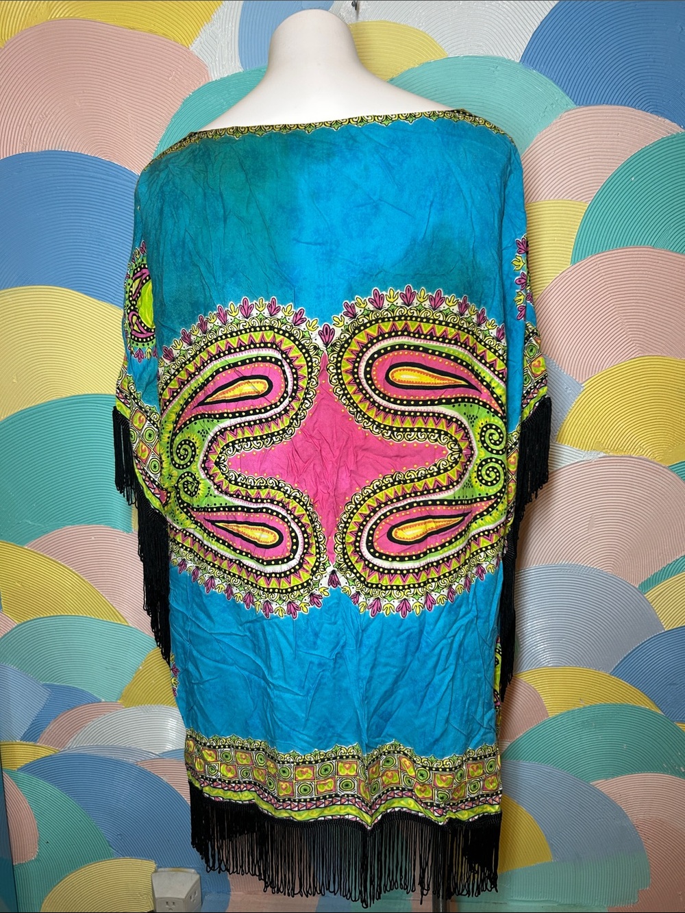 Original 100% Rayon Vibrant Turquoise & Pink Paisley Fringe Poncho - Picture 2 of 7
